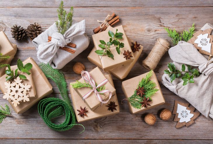 noel écolo avec emballages cadeaux responsables